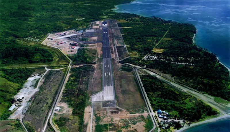 Pembangungan Sisi Landasan di Ambon