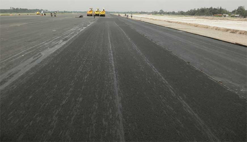 Pengerjaan Landasan Semen Aeronautika - Bandara Medan Baru